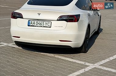 Седан Tesla Model 3 2022 в Києві