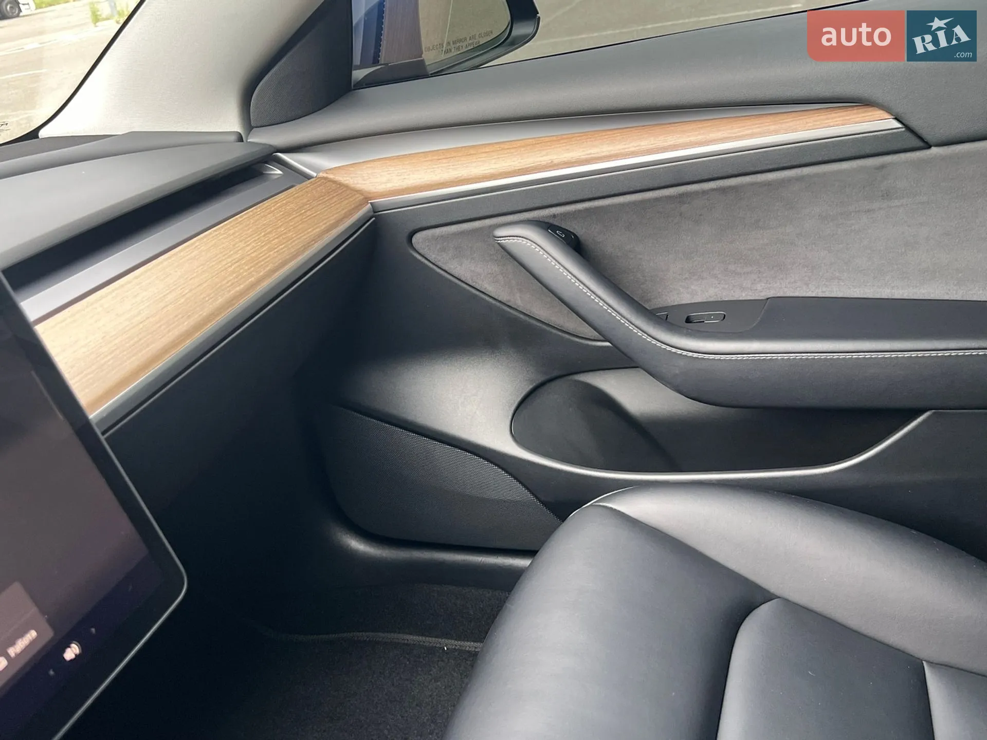 2022 Tesla Model 3 - мініатюра 23