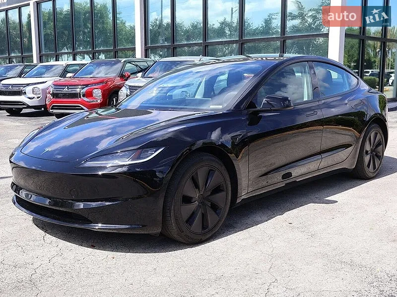 Tesla Model 3 2024