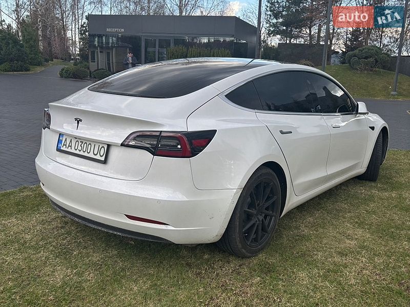 Седан Tesla Model 3 2020 в Борисполе