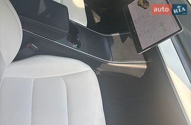Седан Tesla Model 3 2020 в Борисполе