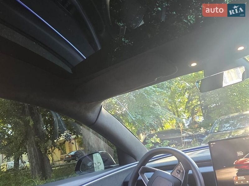 Седан Tesla Model 3 2024 в Днепре
