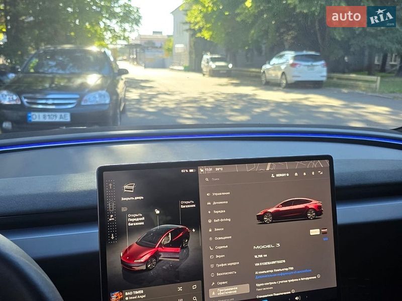 Седан Tesla Model 3 2024 в Днепре