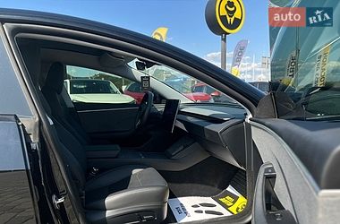 Седан Tesla Model 3 2024 в Мукачевому