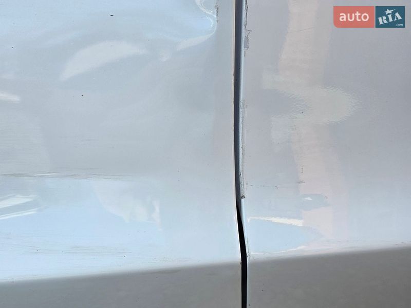 Седан Tesla Model 3 2021 в Львові