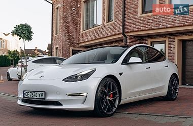 Седан Tesla Model 3 2023 в Киеве