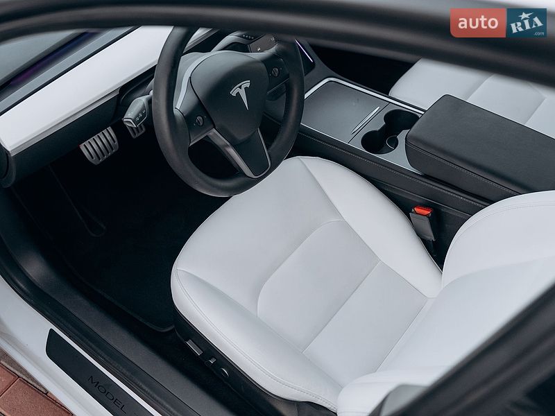 Седан Tesla Model 3 2023 в Киеве фото 11 Седан Tesla Model 3 2023 в Киеве