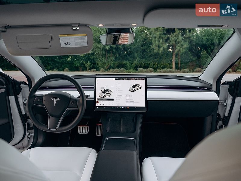 Седан Tesla Model 3 2023 в Киеве фото 22 Седан Tesla Model 3 2023 в Киеве