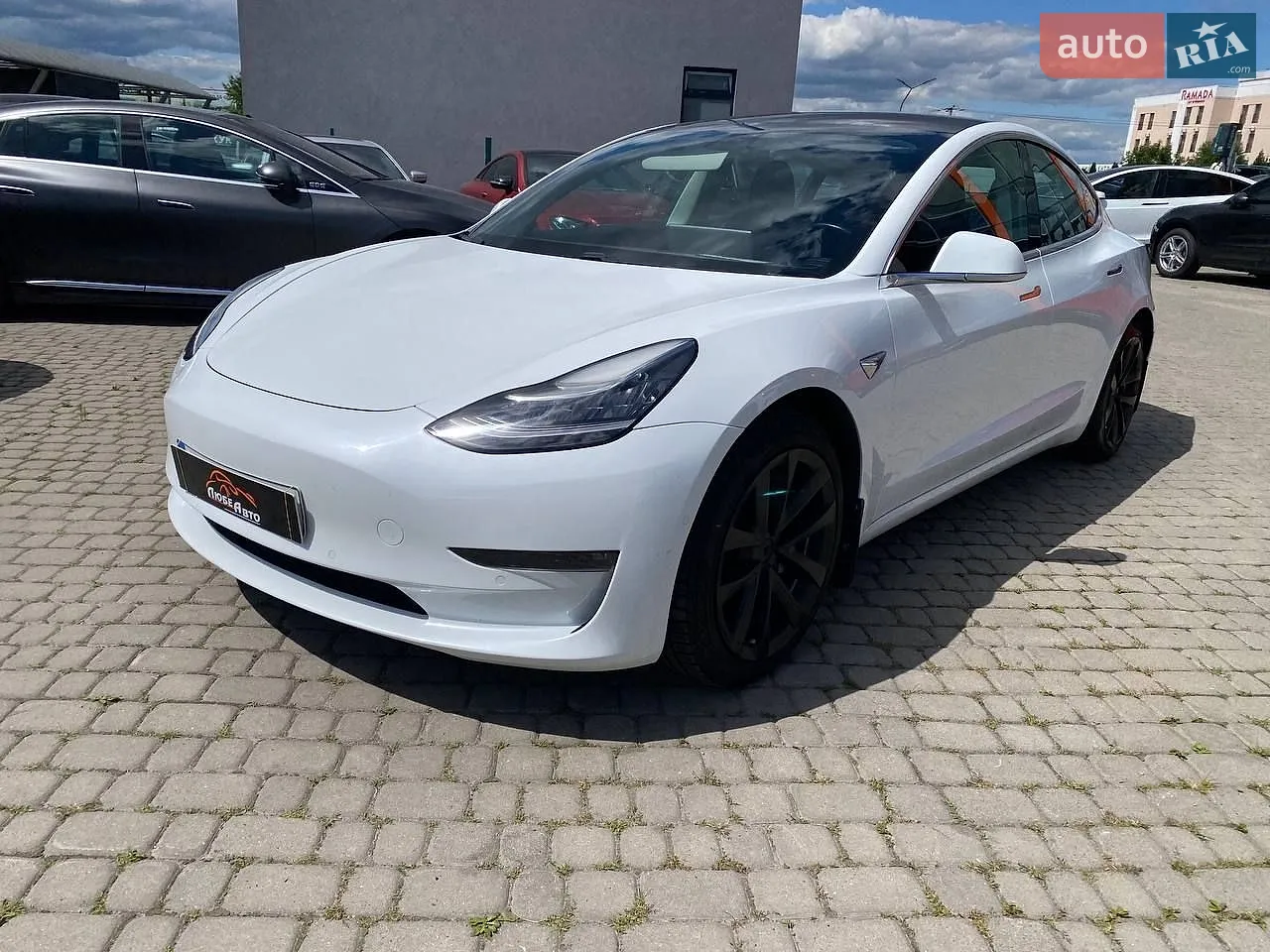 2018 Tesla Model 3 - мініатюра 3
