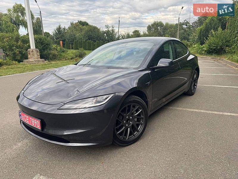 Седан Tesla Model 3 2025 в Киеве фото 44 Седан Tesla Model 3 2025 в Киеве