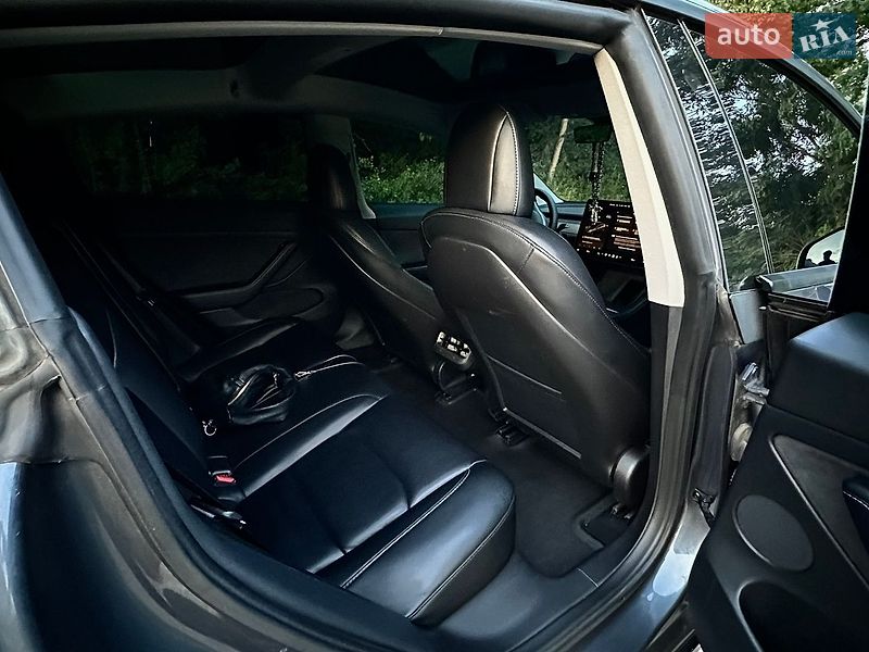 Седан Tesla Model 3 2022 в Луцке фото 12 Седан Tesla Model 3 2022 в Луцке