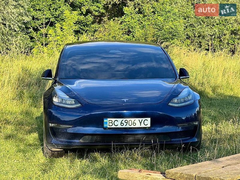 Tesla Model 3 2018