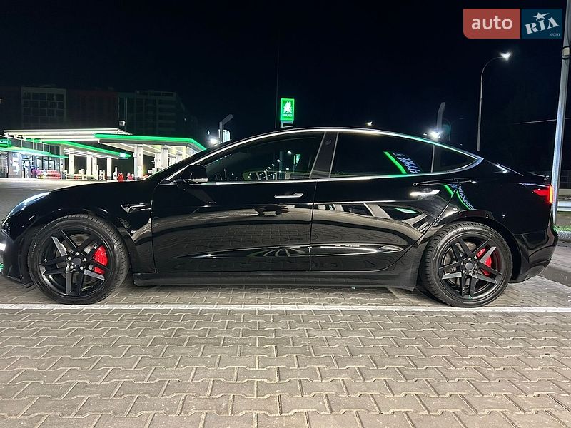 Седан Tesla Model 3 2019 в Киеве фото 2 Седан Tesla Model 3 2019 в Киеве