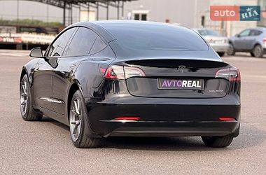 Седан Tesla Model 3 2022 в Кривому Розі