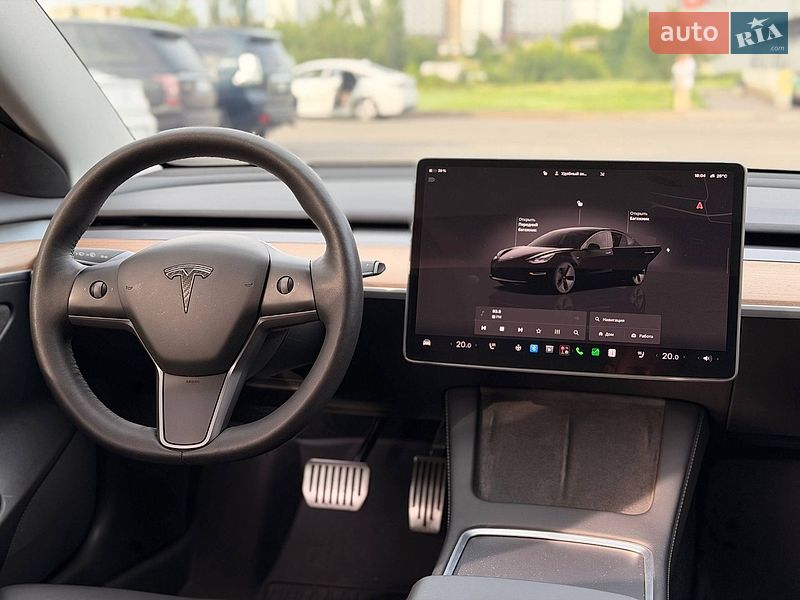 Седан Tesla Model 3 2022 в Кривому Розі