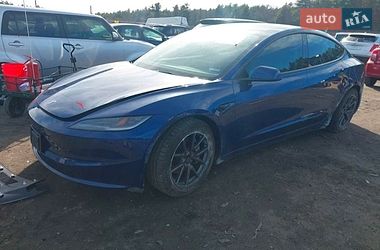 Седан Tesla Model 3 2025 в Києві