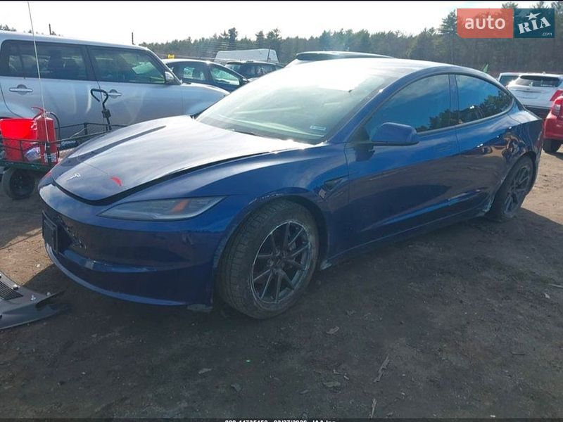 Седан Tesla Model 3 2025 в Києві