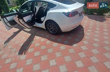 Седан Tesla Model 3 2020 в Житомирі