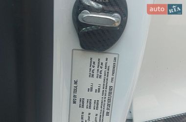 Седан Tesla Model 3 2020 в Житомирі