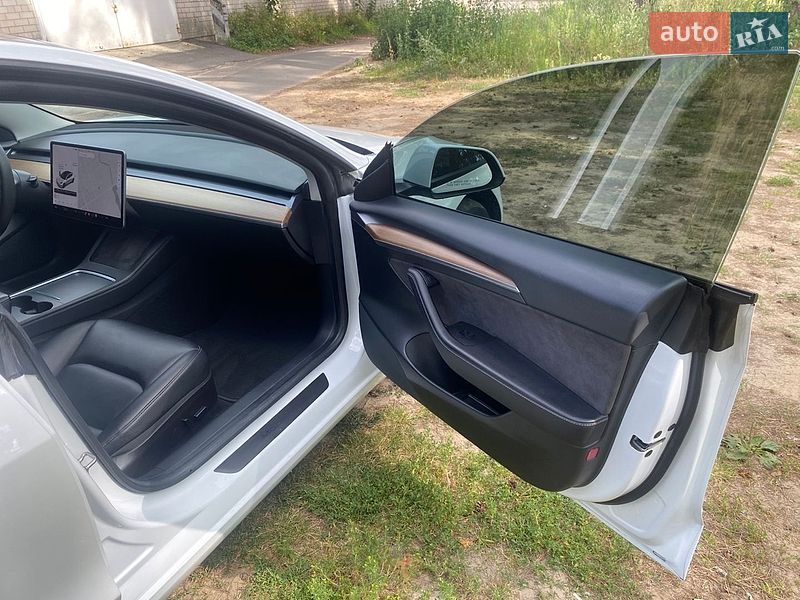 Седан Tesla Model 3 2021 в Чернигове фото 25 Седан Tesla Model 3 2021 в Чернигове