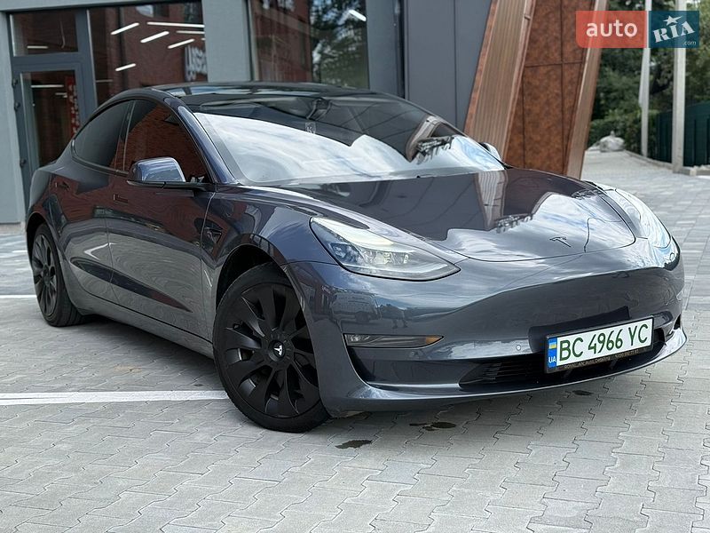 Седан Tesla Model 3 2021 в Коломые