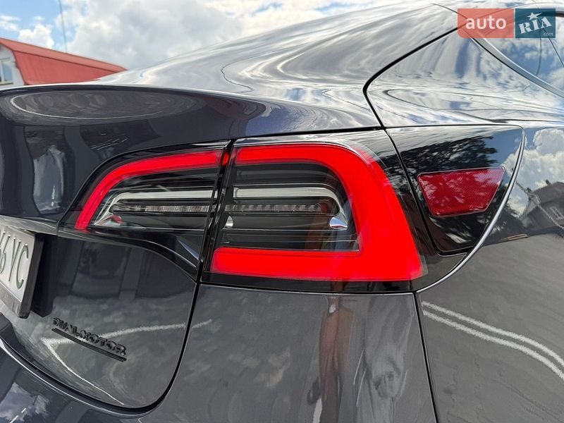 Седан Tesla Model 3 2021 в Коломые
