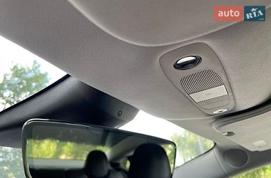 Седан Tesla Model 3 2019 в Нетешине