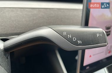 Седан Tesla Model 3 2019 в Нетешине