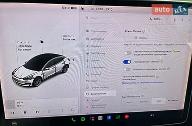 Седан Tesla Model 3 2019 в Нетешине