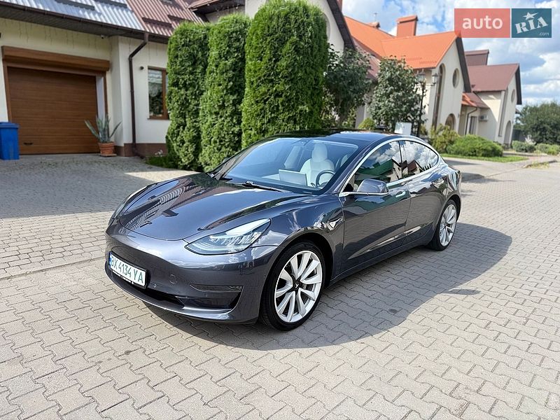Tesla Model 3 2020 Tesla Model 3 2020