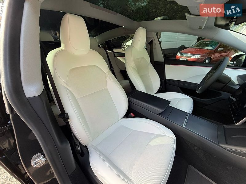 Седан Tesla Model 3 2025 в Харкові фото 10 Седан Tesla Model 3 2025 в Харкові