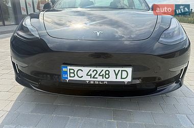 Седан Tesla Model 3 2022 в Львові