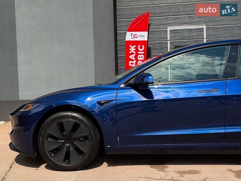 Седан Tesla Model 3 2024 в Киеве фото 5 Седан Tesla Model 3 2024 в Киеве