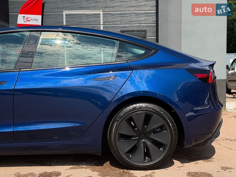 Седан Tesla Model 3 2024 в Киеве фото 7 Седан Tesla Model 3 2024 в Киеве