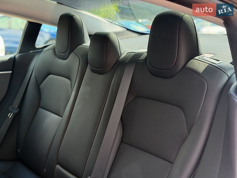 Седан Tesla Model 3 2024 в Киеве фото 15 Седан Tesla Model 3 2024 в Киеве