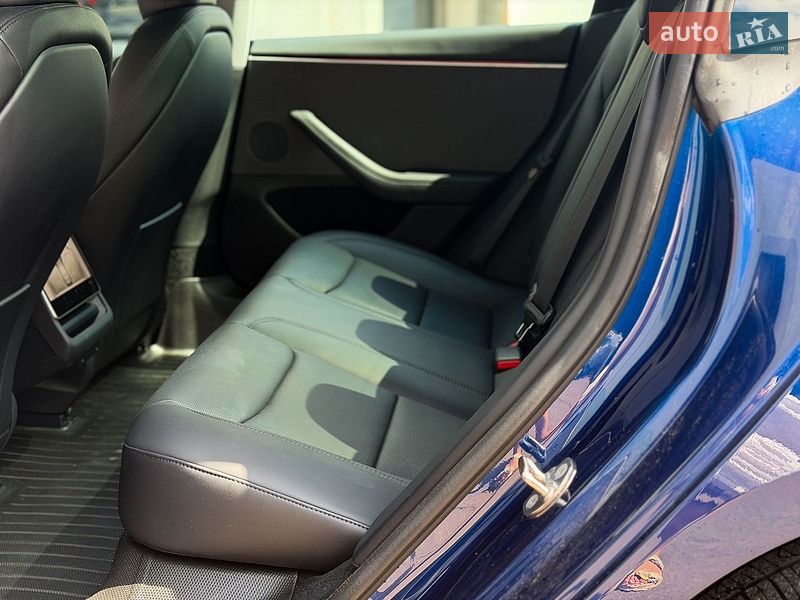 Седан Tesla Model 3 2024 в Киеве фото 16 Седан Tesla Model 3 2024 в Киеве