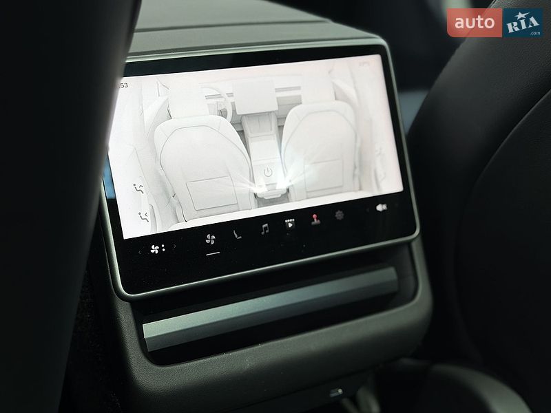 Седан Tesla Model 3 2024 в Киеве фото 18 Седан Tesla Model 3 2024 в Киеве