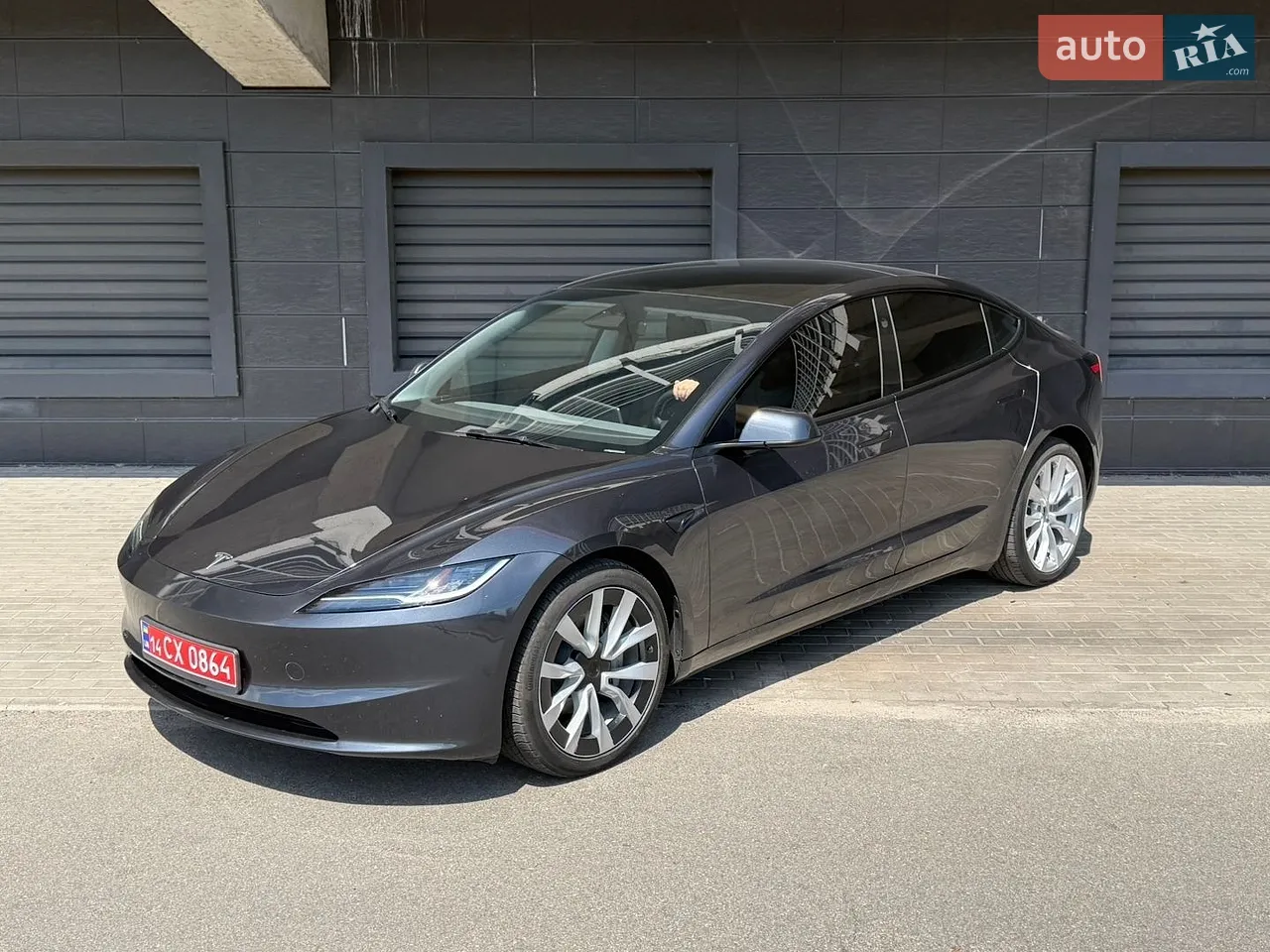 2025 Tesla Model Y - мініатюра 29