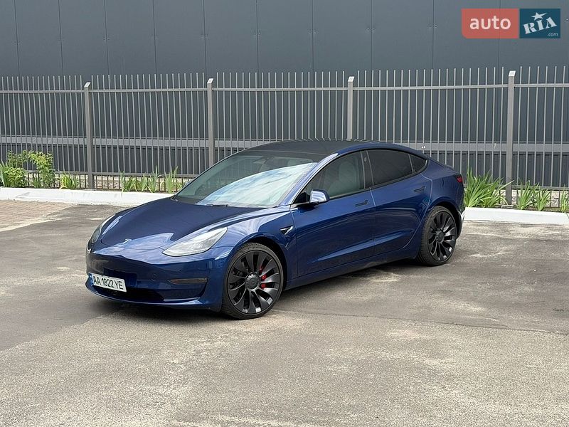 Tesla Model 3 2023
