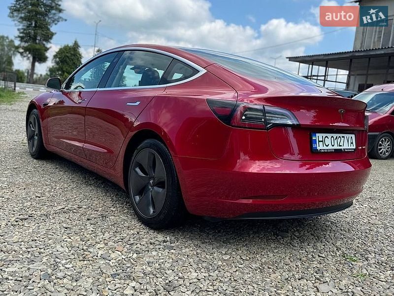 Седан Tesla Model 3 2018 в Ивано-Франковске