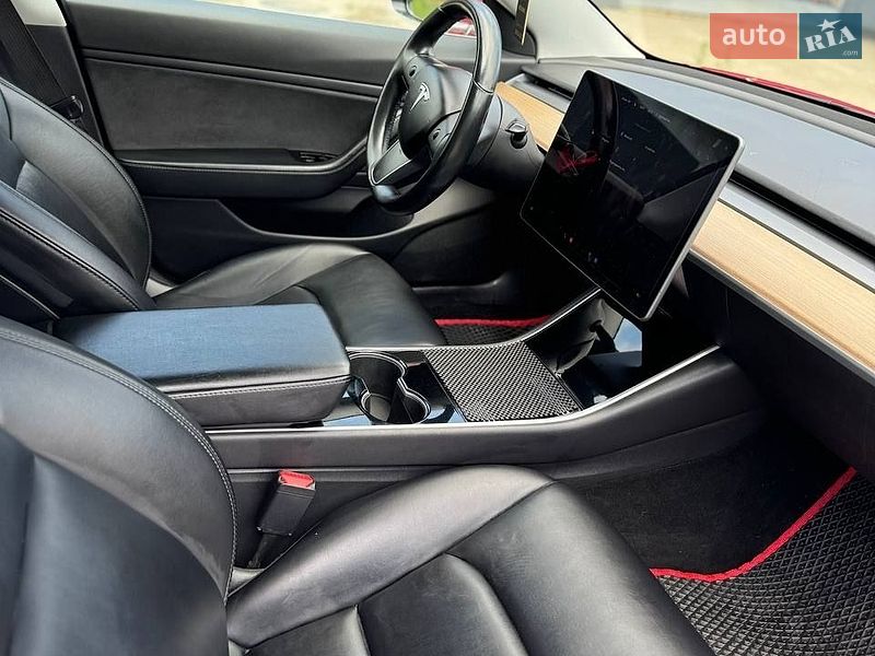 Седан Tesla Model 3 2018 в Ивано-Франковске фото 6 Седан Tesla Model 3 2018 в Ивано-Франковске