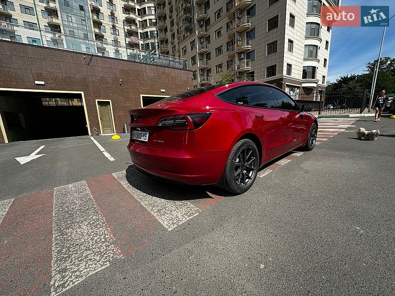 Седан Tesla Model 3 2018 в Одессе