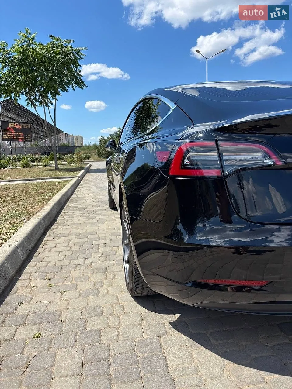 2019 Tesla Model 3 - мініатюра 9