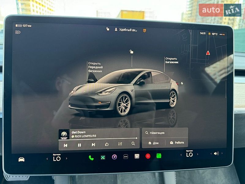 Седан Tesla Model 3 2022 в Киеве