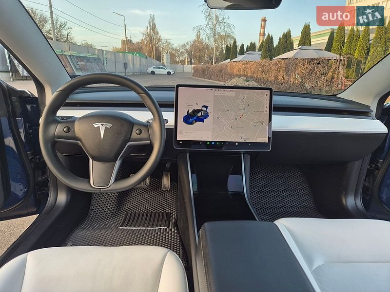 Седан Tesla Model 3 2019 в Києві