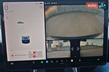 Седан Tesla Model 3 2019 в Киеве