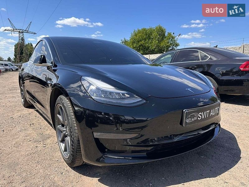 Седан Tesla Model 3 2019 в Николаеве