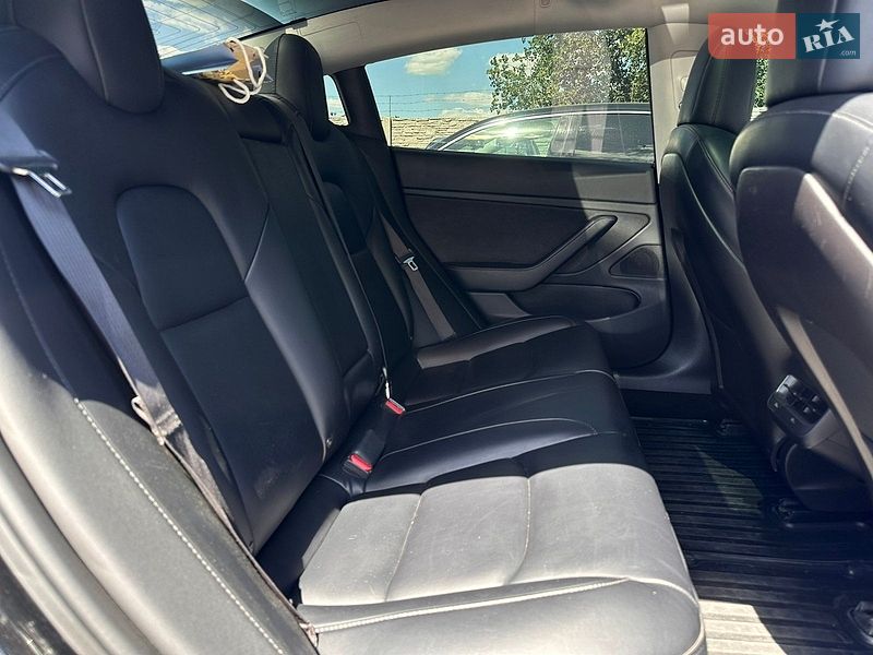 Седан Tesla Model 3 2019 в Николаеве