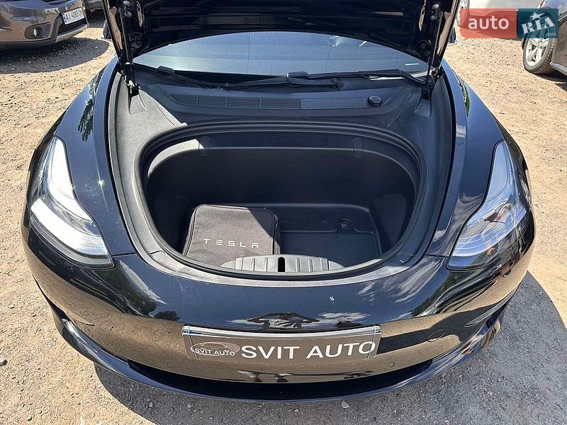 Седан Tesla Model 3 2019 в Николаеве