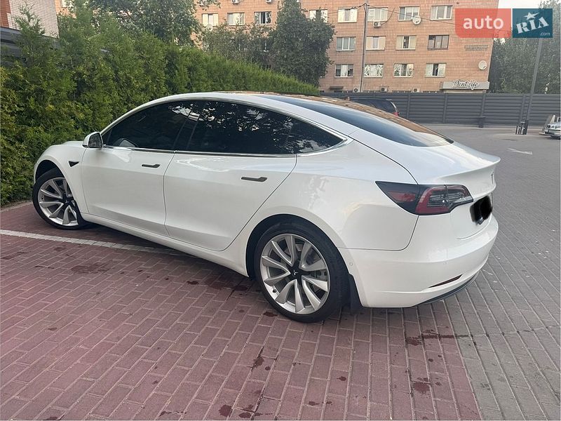 Седан Tesla Model 3 2019 в Черкасах фото 10 Седан Tesla Model 3 2019 в Черкасах